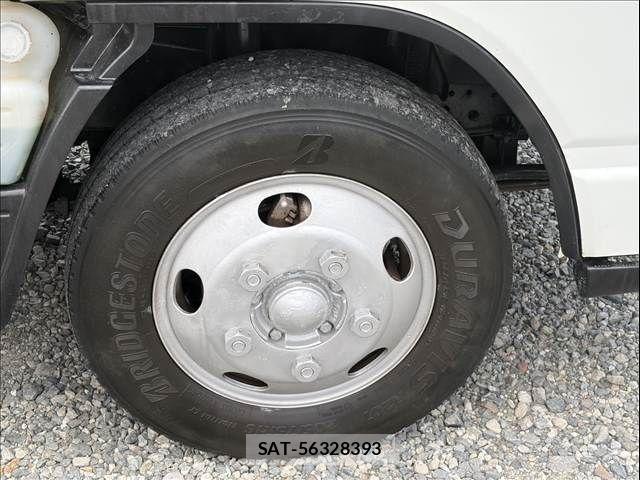 Mitsubishi CANTER 2012-09 7326089-27