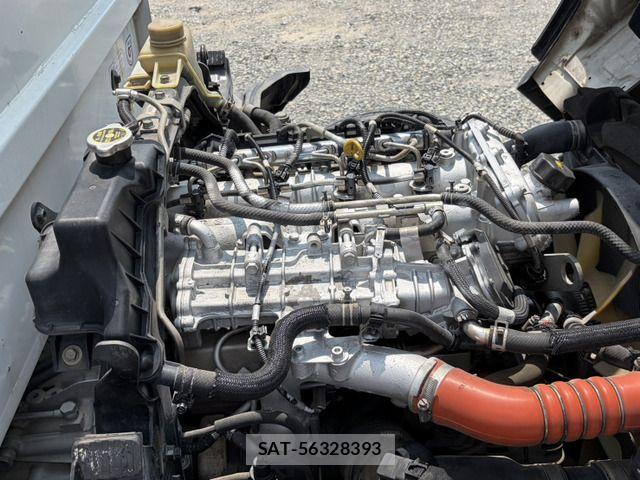 Mitsubishi CANTER 2012-09 7326089-4
