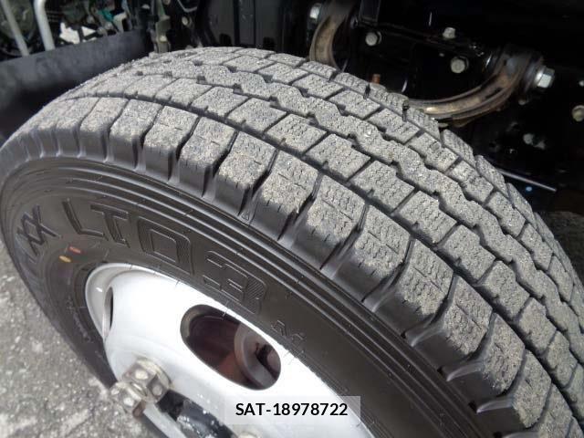 Mitsubishi CANTER 2014-05 7326092-19