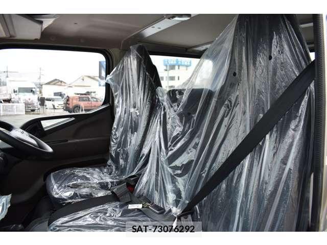 Mitsubishi CANTER 2026-02 7326090-10