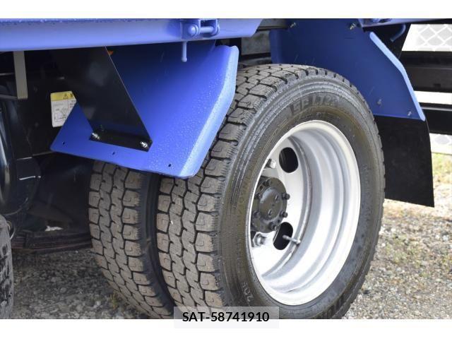 Mitsubishi CANTER 2018-04 7357088-25