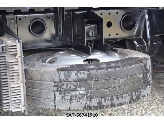 Mitsubishi CANTER 2018-04 7357088-26