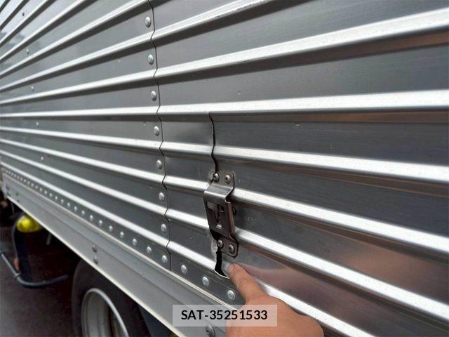 Mitsubishi CANTER 2013-09 7357094-24