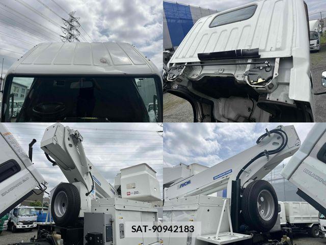 Mitsubishi CANTER 2018-03 7357087-15