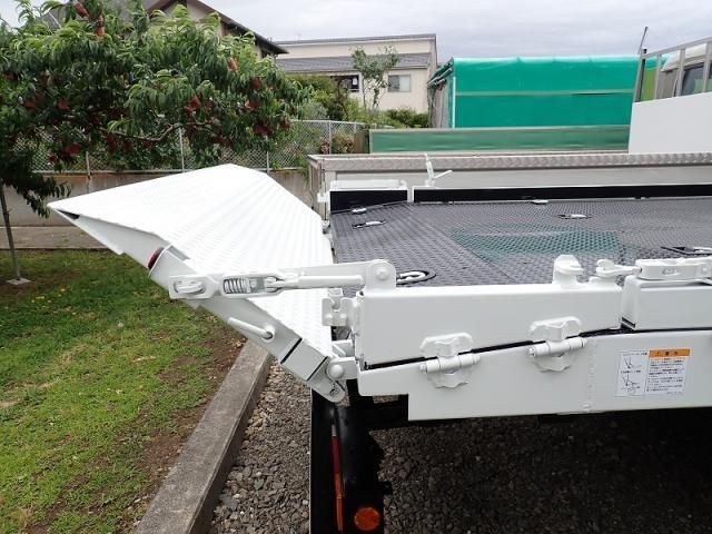 Mitsubishi CANTER 2026-03 7383878-11
