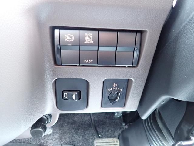 Mitsubishi CANTER 2026-03 7383878-17