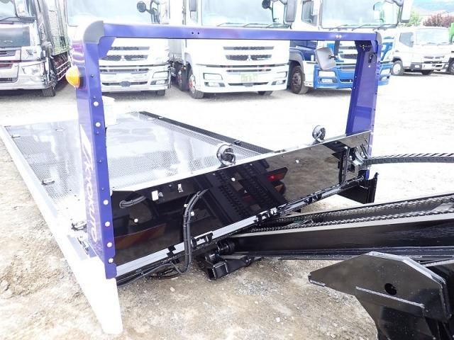 Mitsubishi CANTER 2026-03 7383878-22