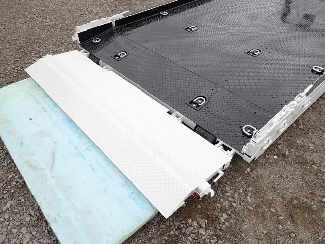 Mitsubishi CANTER 2026-03 7383878-7