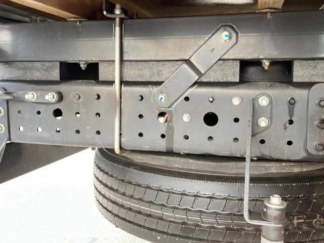Mitsubishi CANTER 2023-03 7383876-14