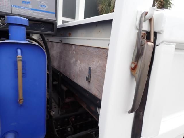 Mitsubishi CANTER 2014-03 7383877-22
