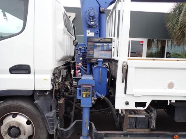 Mitsubishi CANTER 2014-03 7383877-8