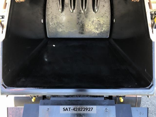 Mitsubishi CANTER 2018-03 7378956-19