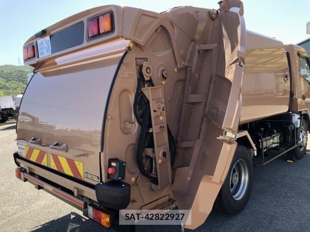 Mitsubishi CANTER 2018-03 7378956-23