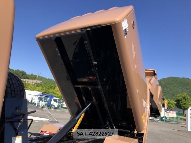Mitsubishi CANTER 2018-03 7378956-25