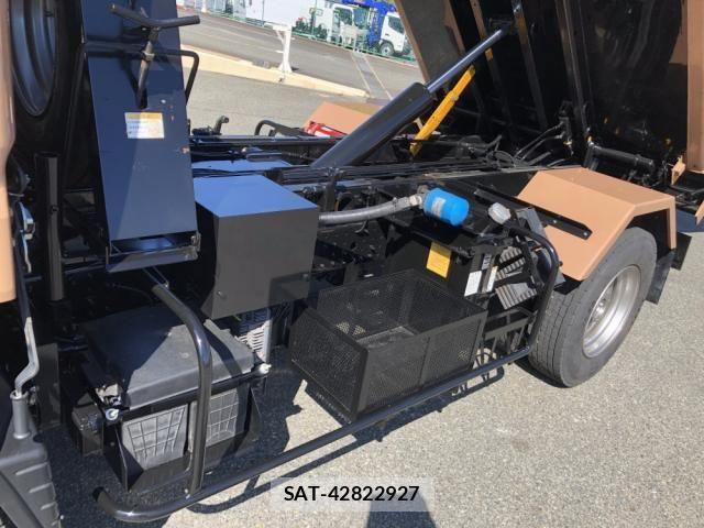 Mitsubishi CANTER 2018-03 7378956-27