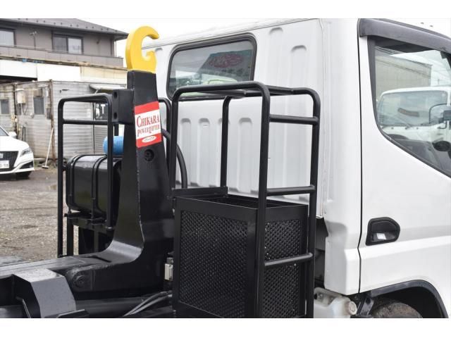 Mitsubishi CANTER 2019-06 7383880-17