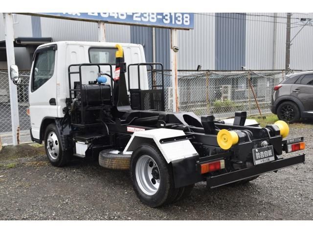 Mitsubishi CANTER 2019-06 7383880-7