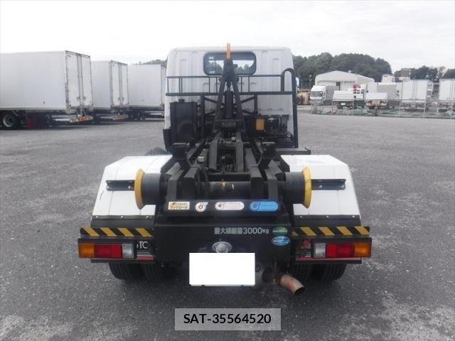 Mitsubishi CANTER 2022-12 7453327-16