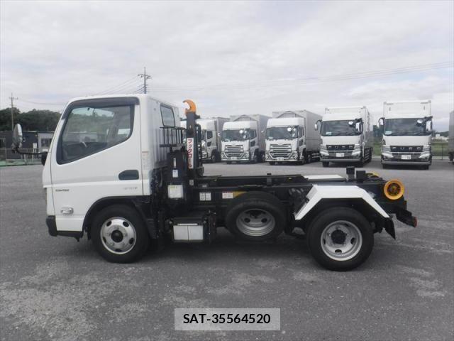 Mitsubishi CANTER 2022-12 7453327-3
