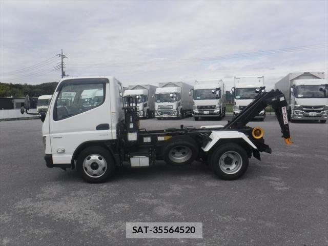 Mitsubishi CANTER 2022-12 7453327-4