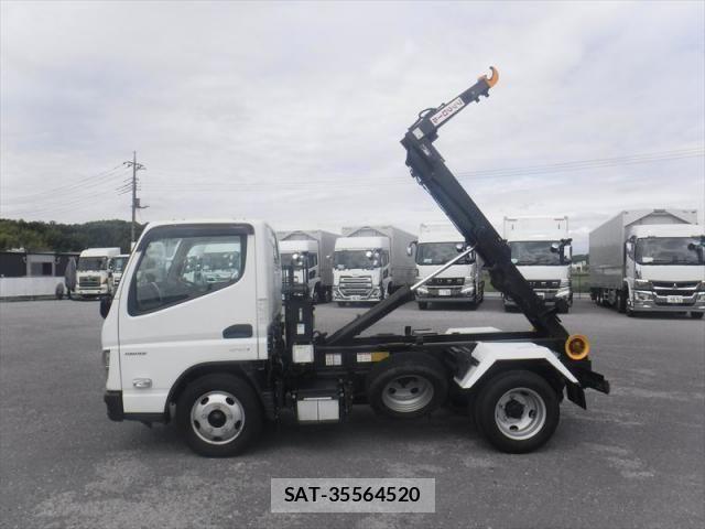 Mitsubishi CANTER 2022-12 7453327-6