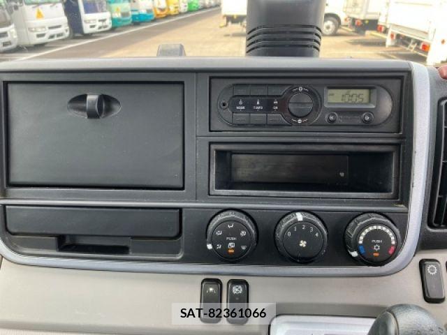 Mitsubishi CANTER 2019-02 7453328-17