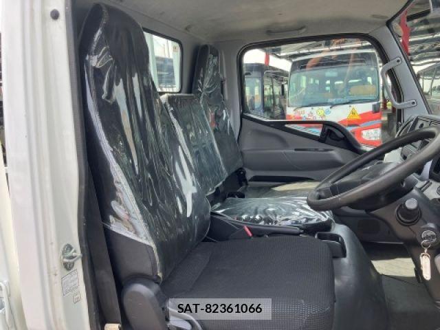 Mitsubishi CANTER 2019-02 7453328-20