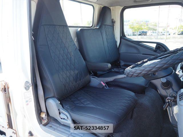 Mitsubishi CANTER 2015-04 7499832-17