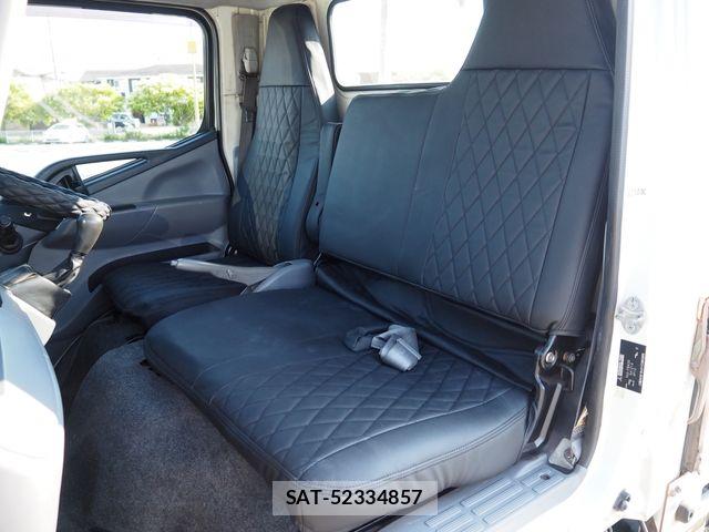 Mitsubishi CANTER 2015-04 7499832-18