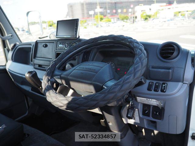 Mitsubishi CANTER 2015-04 7499832-1