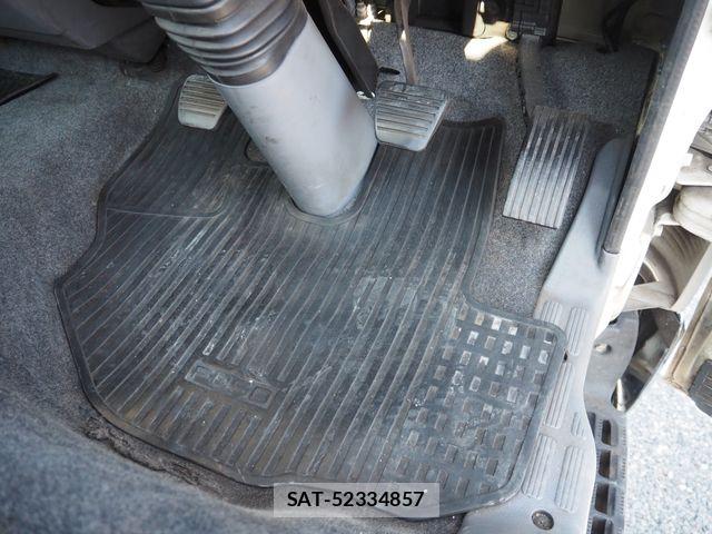 Mitsubishi CANTER 2015-04 7499832-19