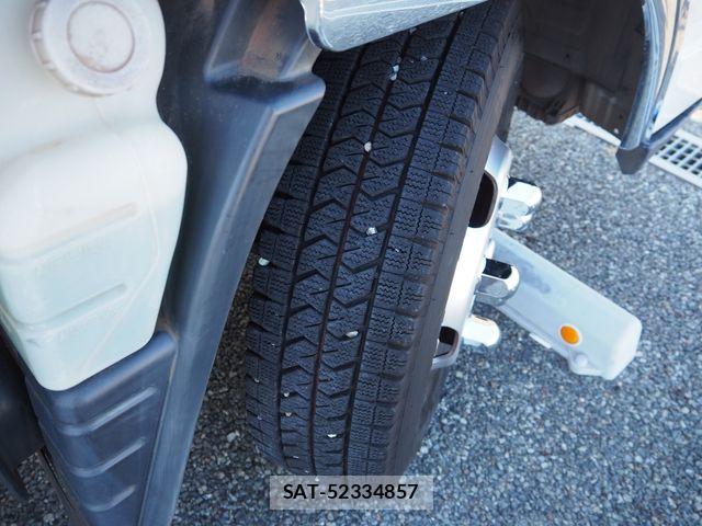 Mitsubishi CANTER 2015-04 7499832-28