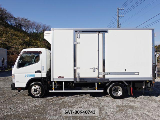 Mitsubishi CANTER 2015-06 7499836-11