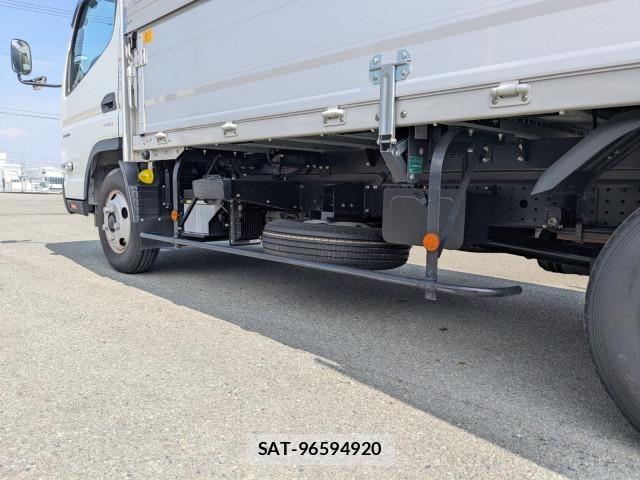 Mitsubishi CANTER 2025-11 7499796-11