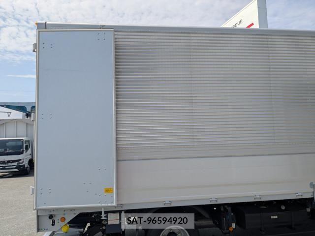 Mitsubishi CANTER 2025-11 7499796-12