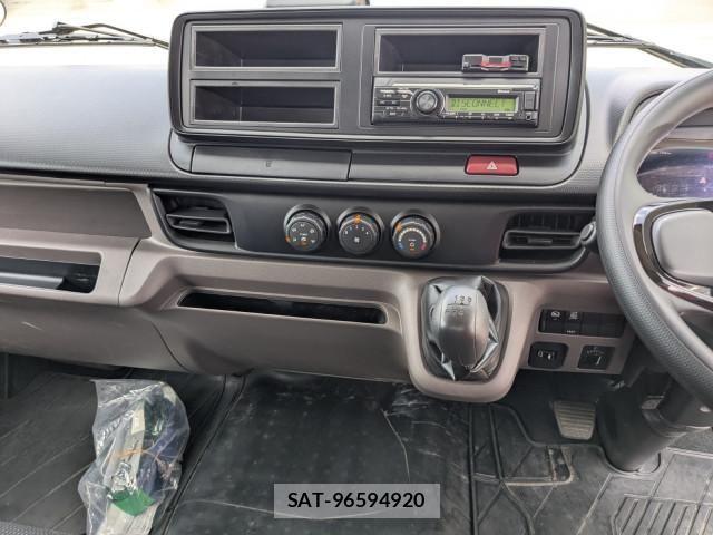 Mitsubishi CANTER 2025-11 7499796-27