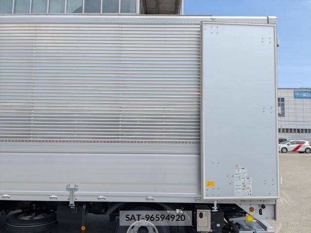 Mitsubishi CANTER 2025-11 7499796-8