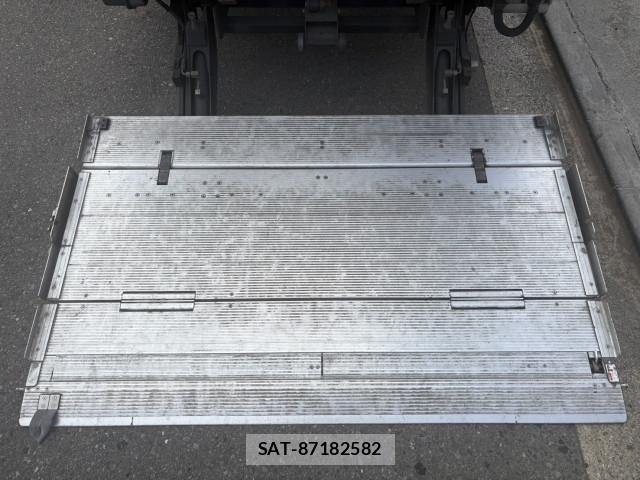 Mitsubishi CANTER 2014-08 7499842-9