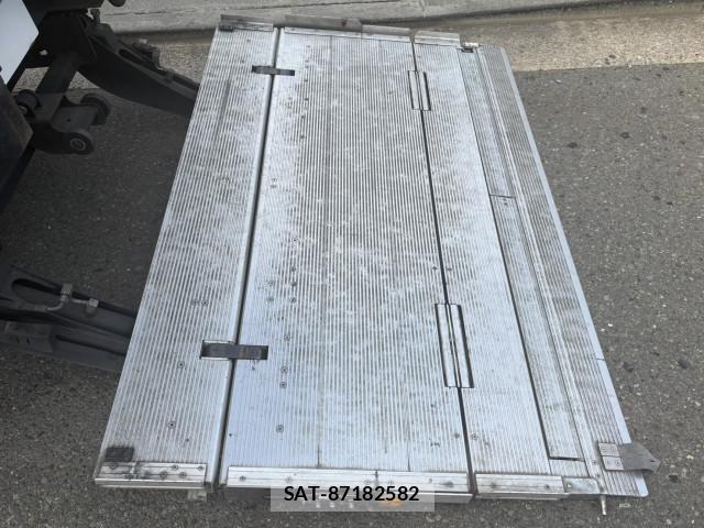 Mitsubishi CANTER 2014-08 7499842-10