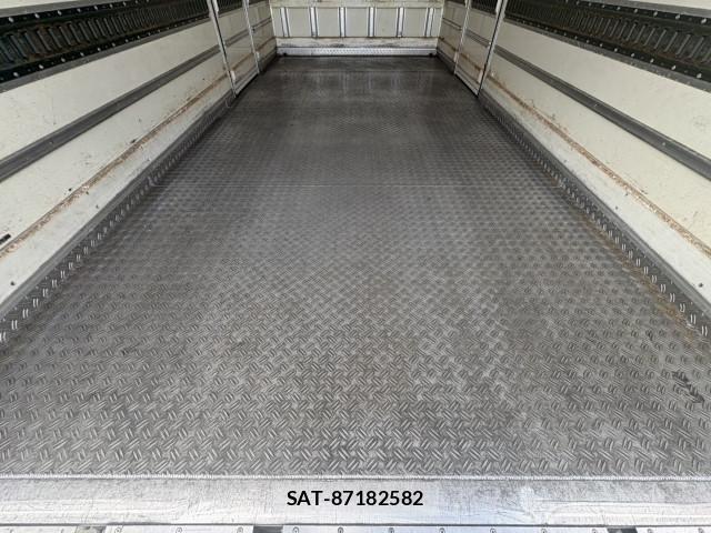 Mitsubishi CANTER 2014-08 7499842-13