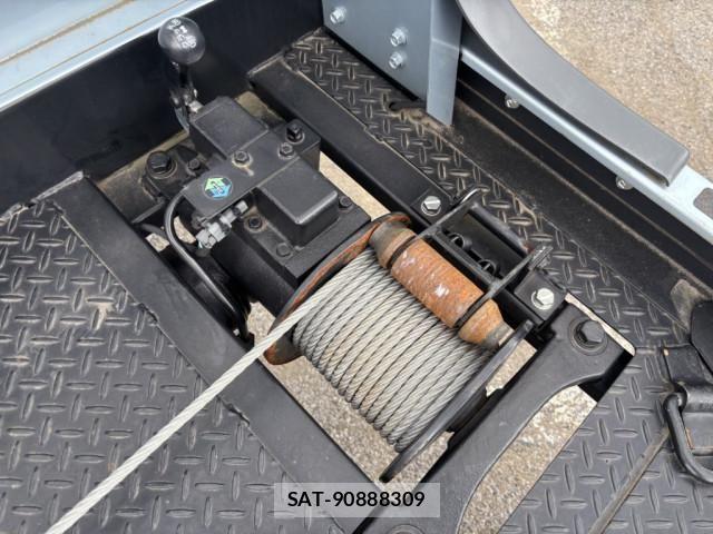 Mitsubishi CANTER 2023-09 7499801-12