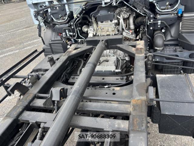 Mitsubishi CANTER 2023-09 7499801-18