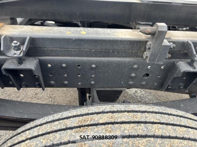Mitsubishi CANTER 2023-09 7499801-22