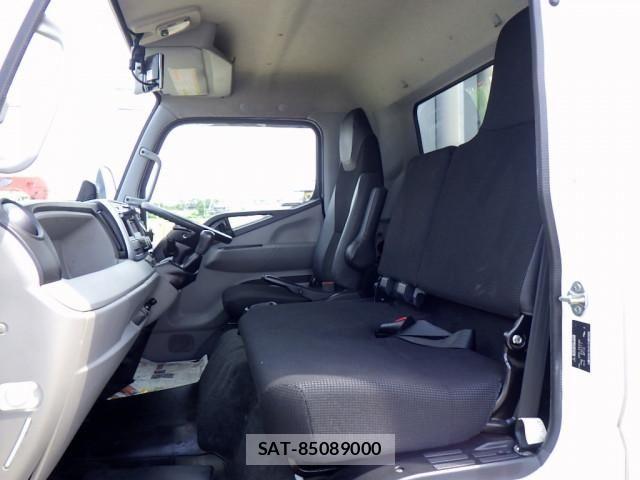 Mitsubishi CANTER 2022-04 7499808-16