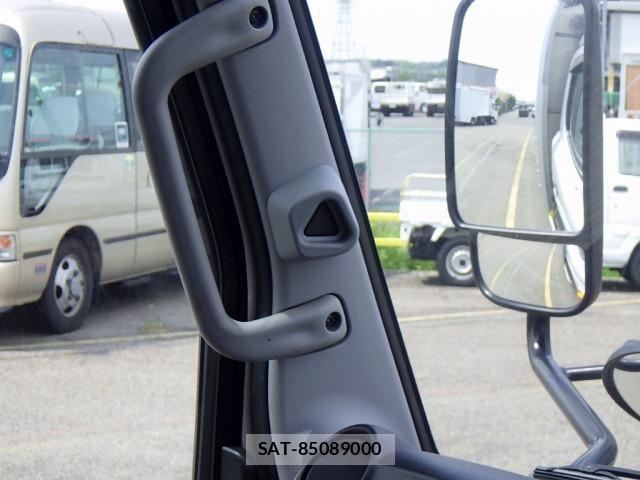Mitsubishi CANTER 2022-04 7499808-21