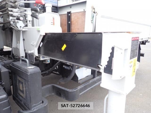 Mitsubishi CANTER 2016-03 7499813-26