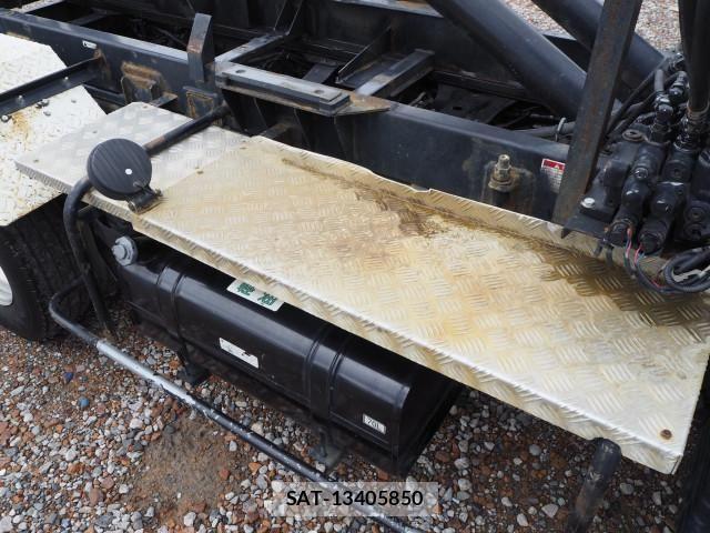 Mitsubishi CANTER 2007-09 7499826-17