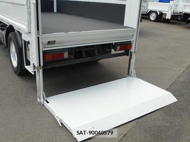 Mitsubishi CANTER 2017-03 7499841-10
