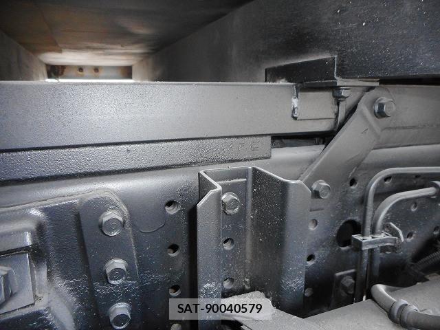 Mitsubishi CANTER 2017-03 7499841-24