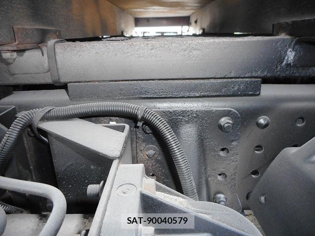 Mitsubishi CANTER 2017-03 7499841-25